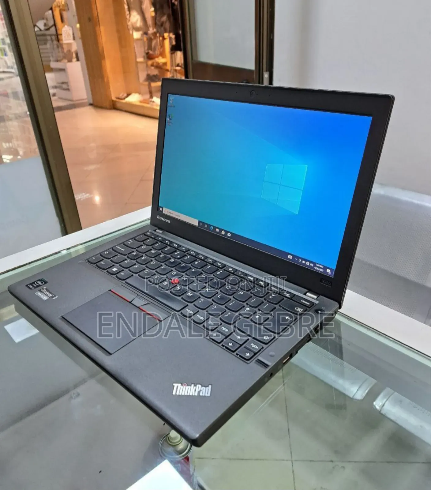 New Laptop Lenovo ThinkPad X250 4GB Intel Core I5 SSD 256GB