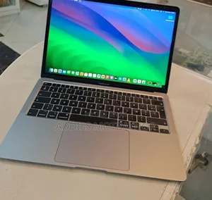 New Laptop Apple MacBook 2020 8GB Intel Core I5 SSD 256GB