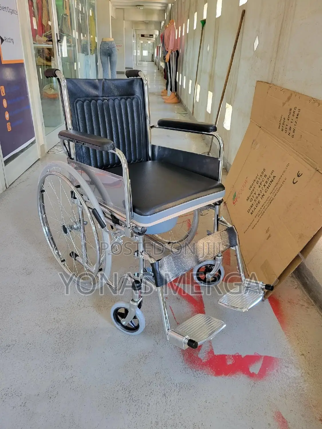 Toilet Wheelchair+Drive77wheelchair₩₩Round Bucket Shaped