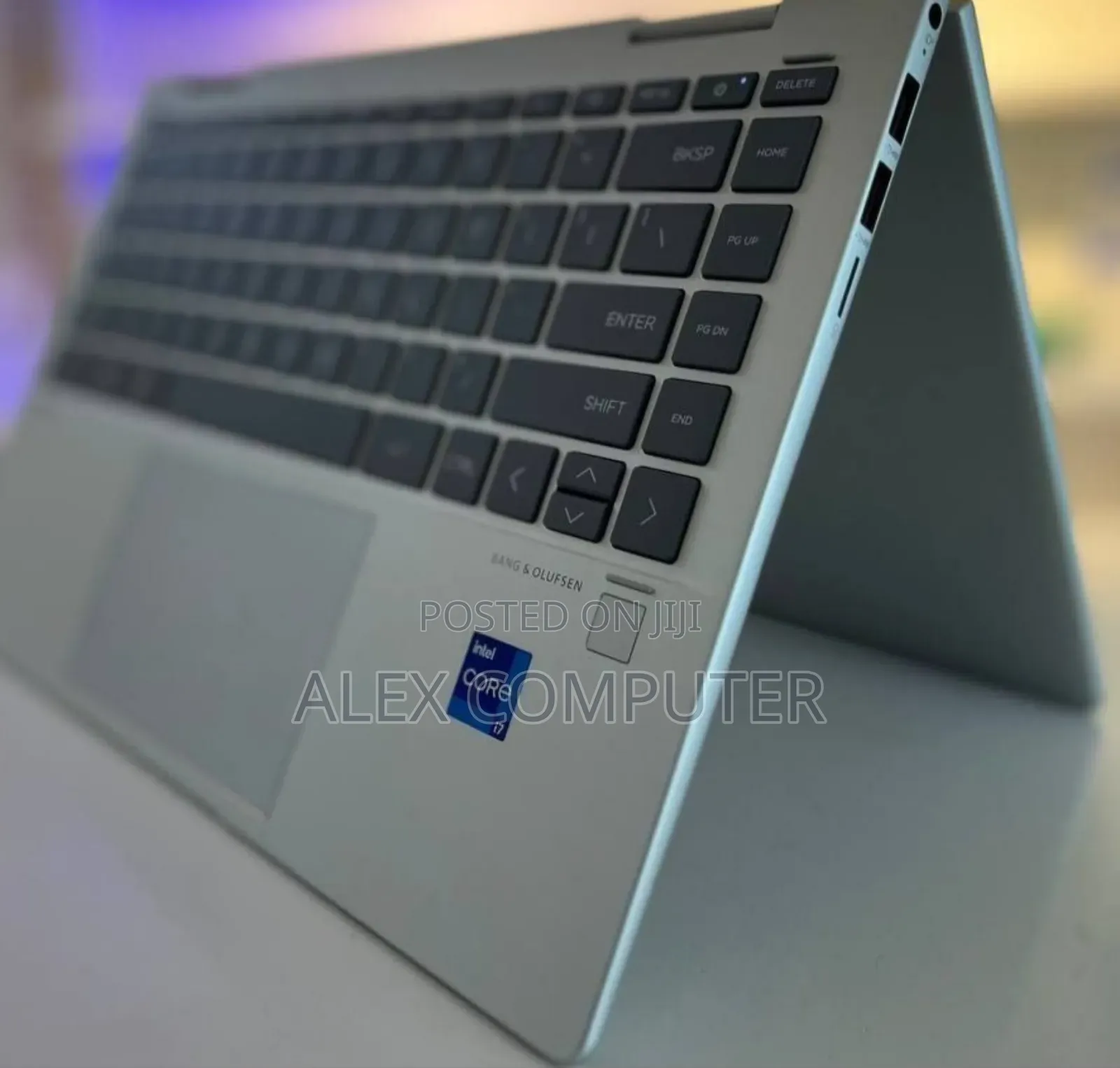 New Laptop HP Envy X360 8GB Intel Core I7 SSD 1T