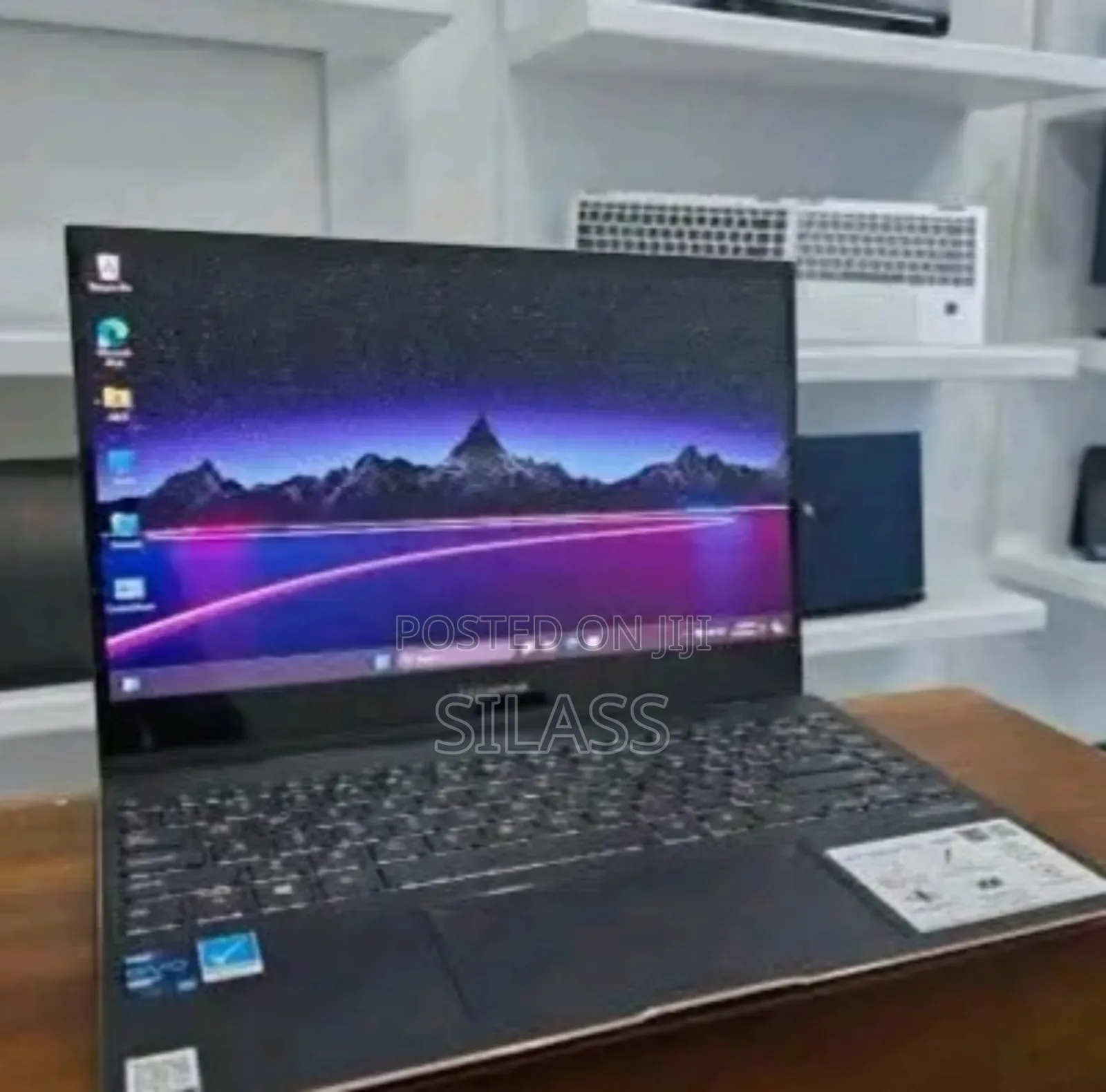 New Laptop Asus ZenBook Flip S UX370UA 18GB Intel Core I7 SSD 1T