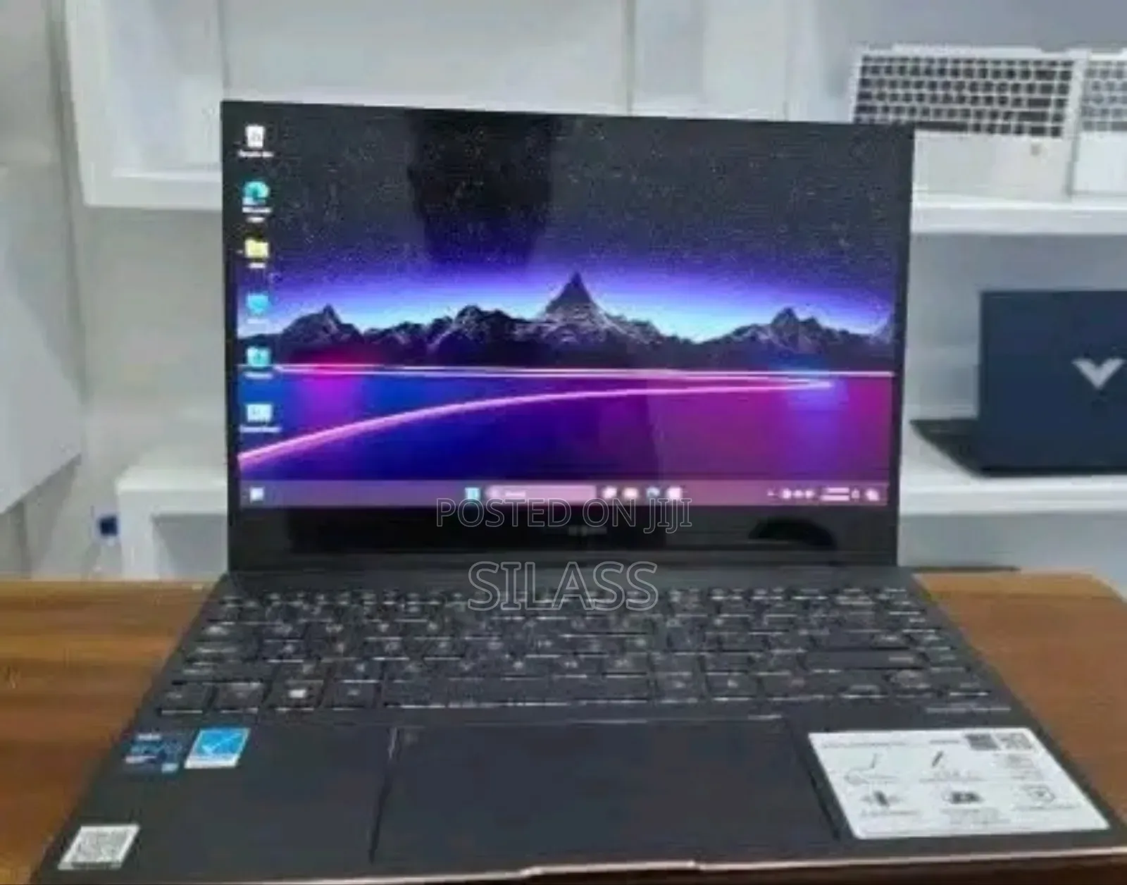New Laptop Asus ZenBook Flip S UX370UA 18GB Intel Core I7 SSD 1T