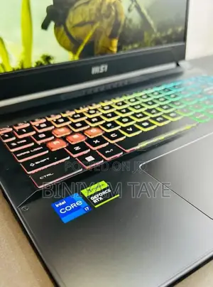 New Laptop MSI Stealth 17 Studio A13V 16GB Intel Core I7 SSD 512GB
