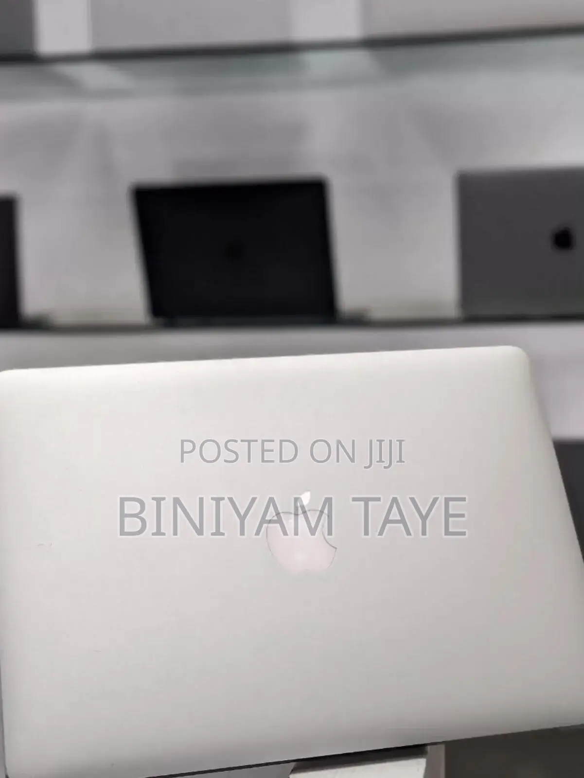 New Laptop Apple MacBook Air 2014 8GB Intel Core I7 SSD 256GB