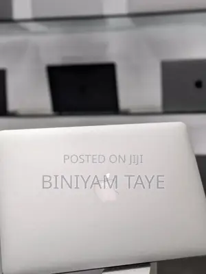 New Laptop Apple MacBook Air 2014 8GB Intel Core I7 SSD 256GB