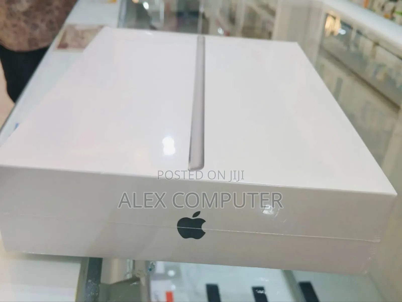 New Apple iPad 10.2 (2021) 256 GB Silver