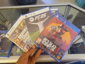Photo - Ps 4 Gta ,Red Dead Redemption Cd