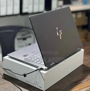 New Laptop HP Spectre 16GB Intel Core I7 SSD 1T