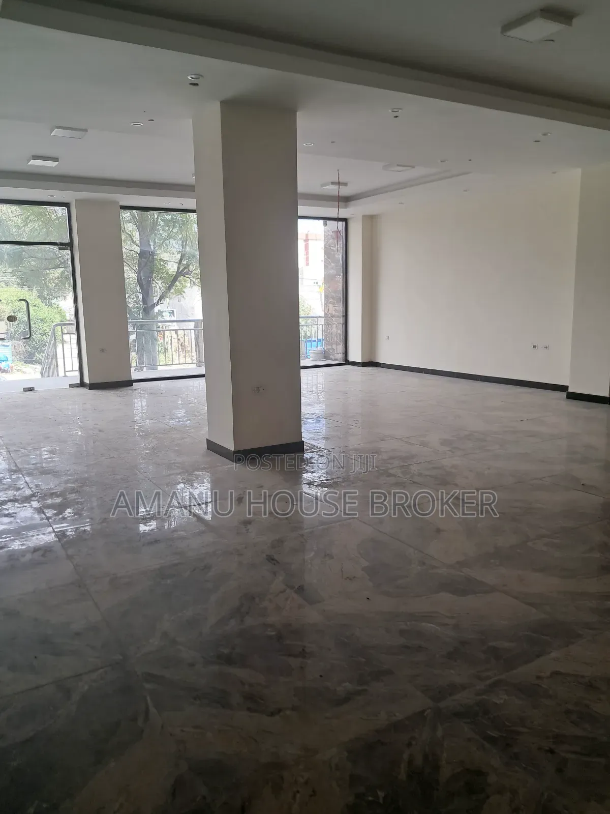 አስቸኳይ የሚከራይ ቢሮ በማይታመን ዋጋ 249sqm