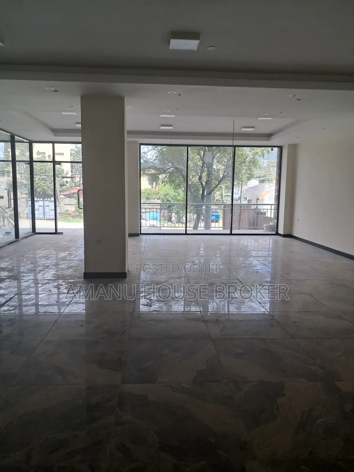 አስቸኳይ የሚከራይ ቢሮ በማይታመን ዋጋ 249sqm