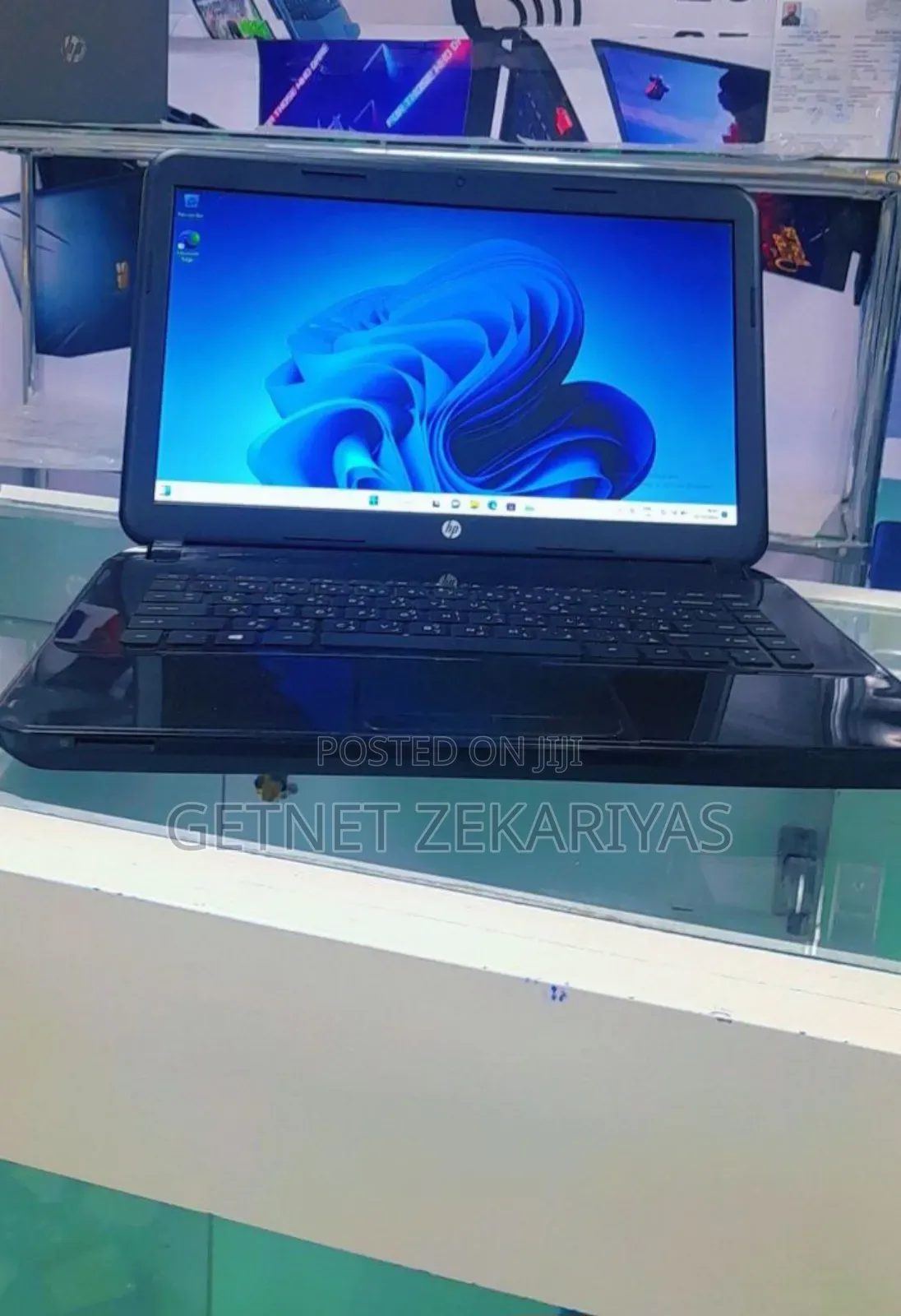 New Laptop HP 4GB AMD HDD 500GB