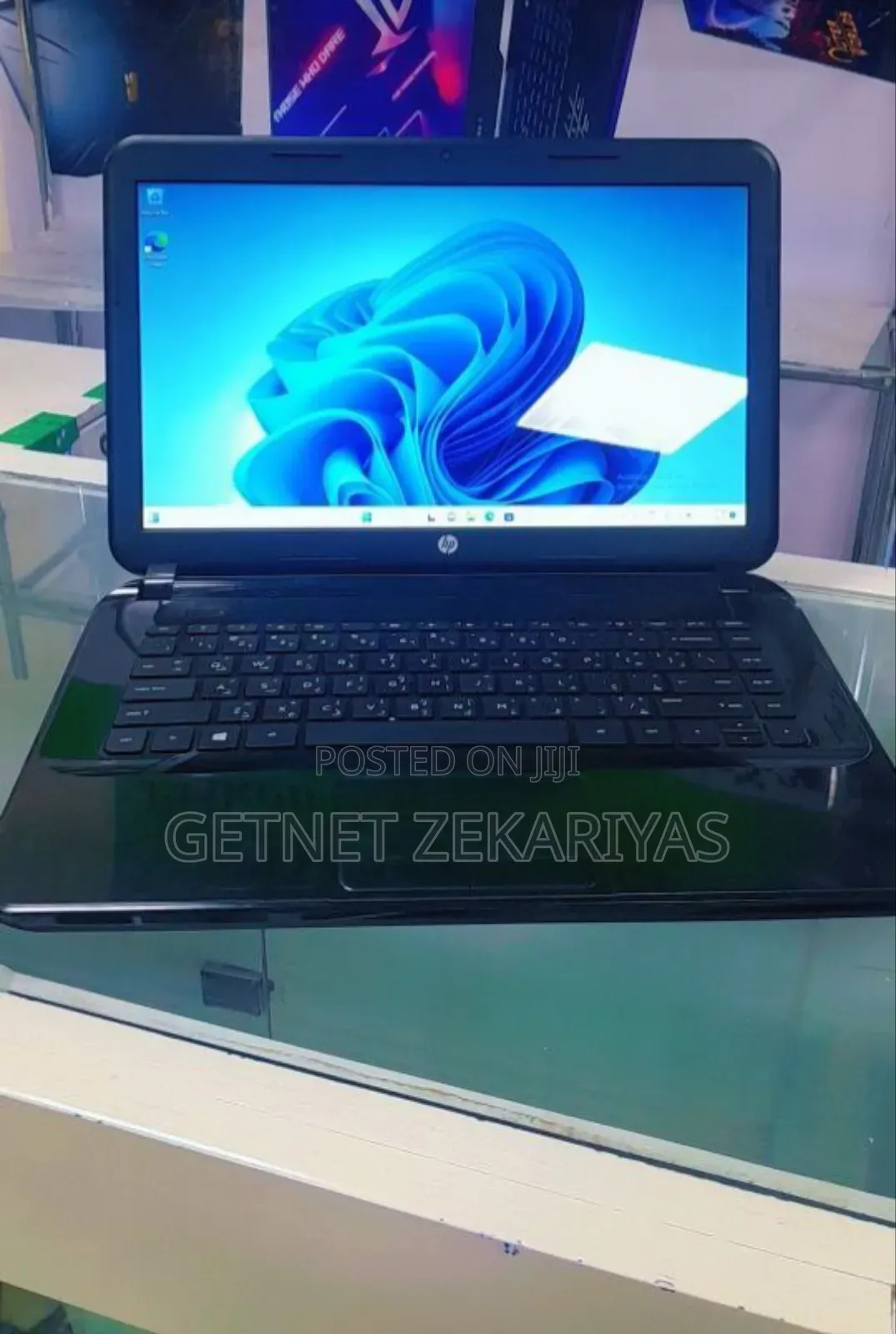 New Laptop HP 4GB AMD HDD 500GB