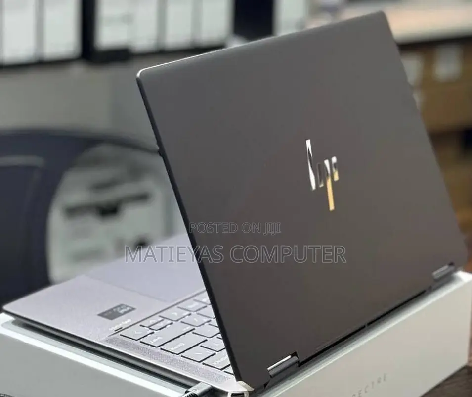 New Laptop HP Spectre 16GB SSD 1T