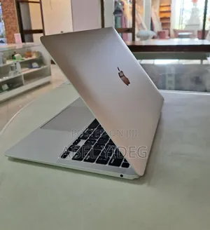 Photo - New Laptop Apple MacBook Air 2020 M1 8GB Apple M1 SSD 256GB