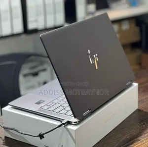 Photo - New Laptop HP Spectra 13 16GB Intel Core I7 SSD 1T