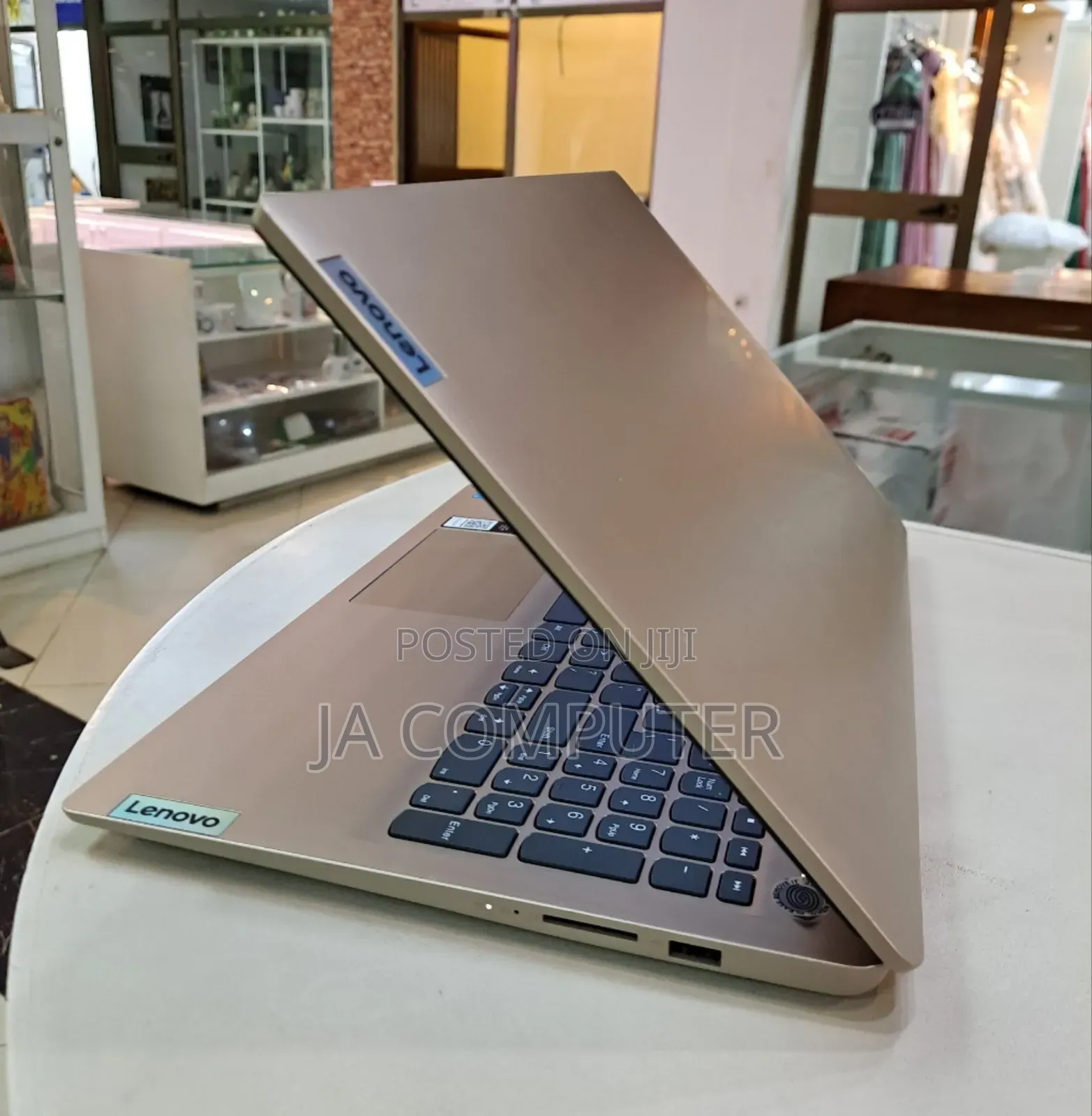 New Laptop Lenovo Ideapad 3 8GB Intel Core I3 SSD 256GB