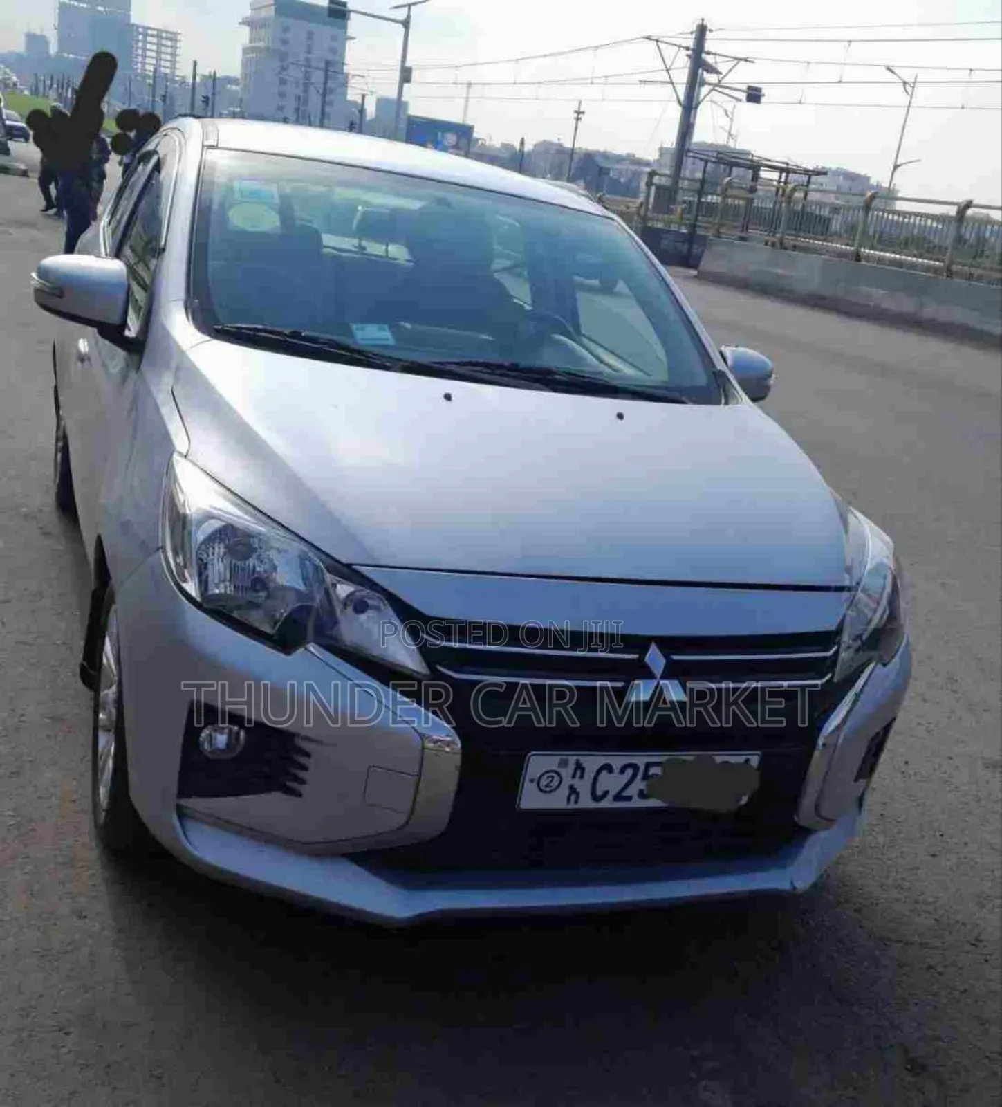 Mitsubishi Attrage 2022 Silver