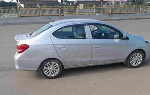 Mitsubishi Attrage 2022 Silver