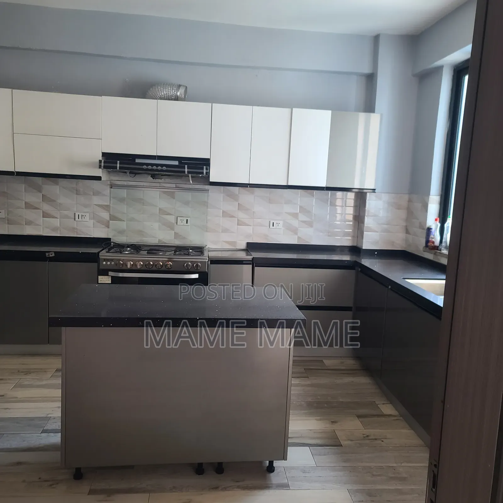 Furnished 6bdrm Penthouse in Addis Abeba, Bole for rent
