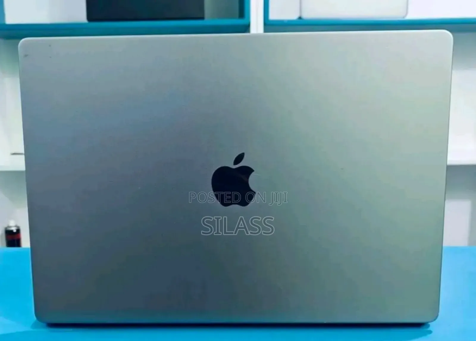 New Laptop Apple MacBook Pro M1 16GB Apple M1 Pro SSD 1T