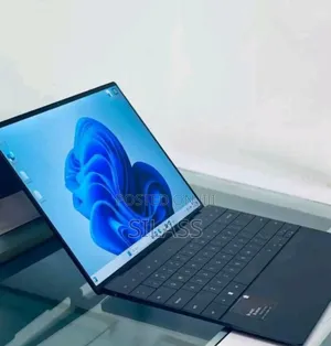 Photo - New Laptop Dell XPS 13 32GB Intel Core I7 SSD 1T