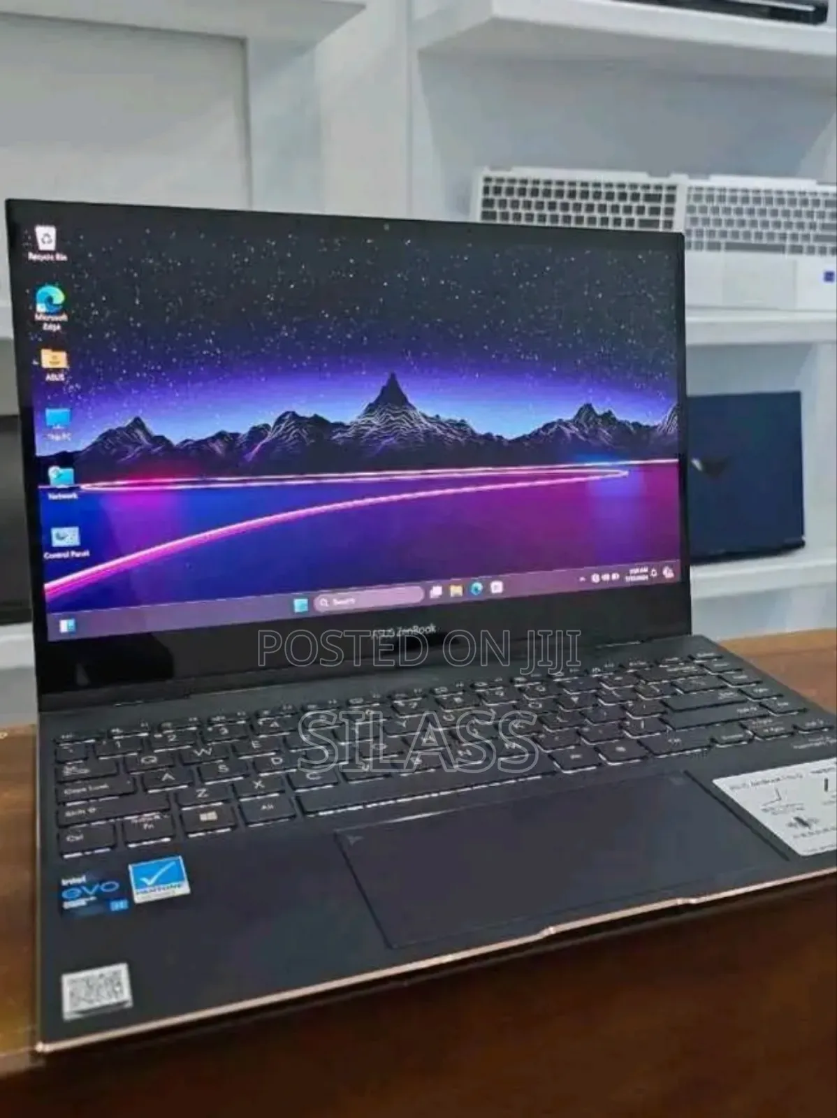 New Laptop Asus ZenBook Flip S UX370UA 16GB Intel Core I7 SSD 1T