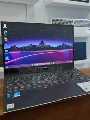 New Laptop Asus ZenBook Flip S UX370UA 16GB Intel Core I7 SSD 1T