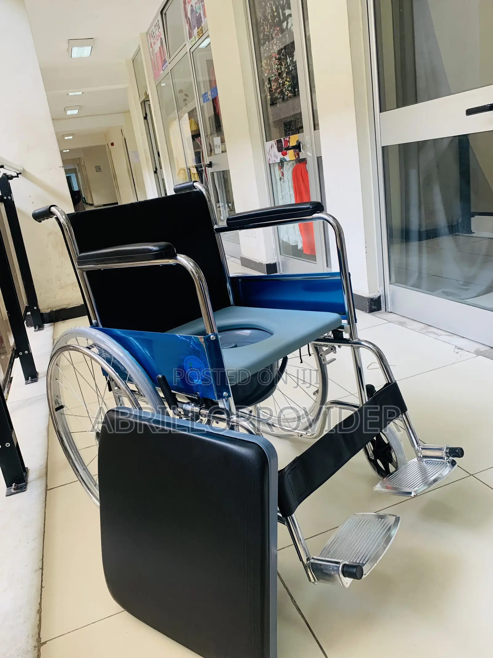 Toilet Wheelchair2:3wheelchair2wheelchair2wheelchair6wheelch