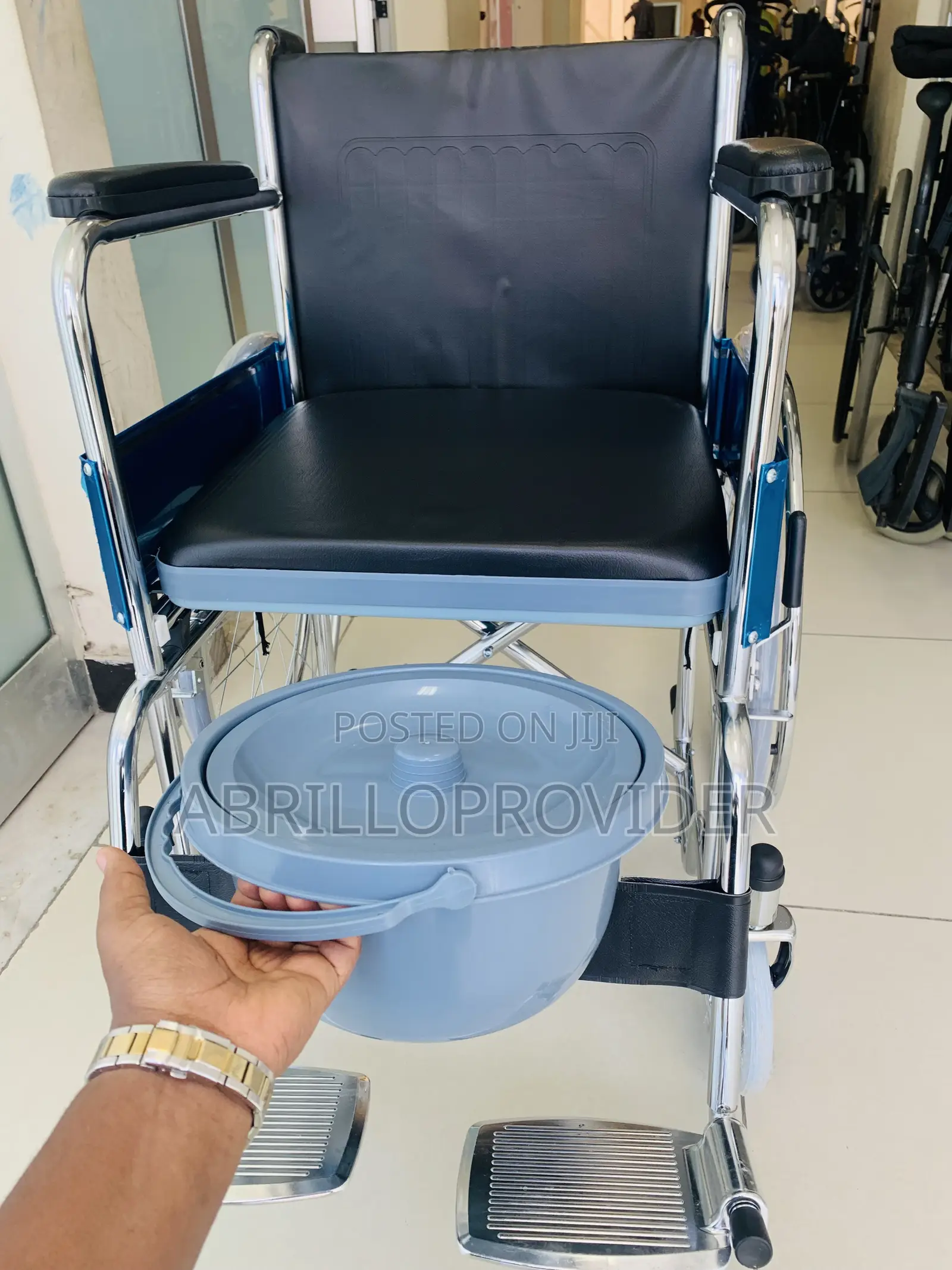 Toilet፩፻ወልቸር¥Wheelchair2:4wheelchair2 7wheelchair3