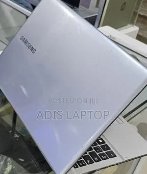 Laptop Samsung Galaxy Book 2 8GB Intel Core I5 HDD 1T