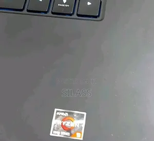 New Laptop Dell Alienware M18 R2 16GB AMD Ryzen 9 SSD 512GB