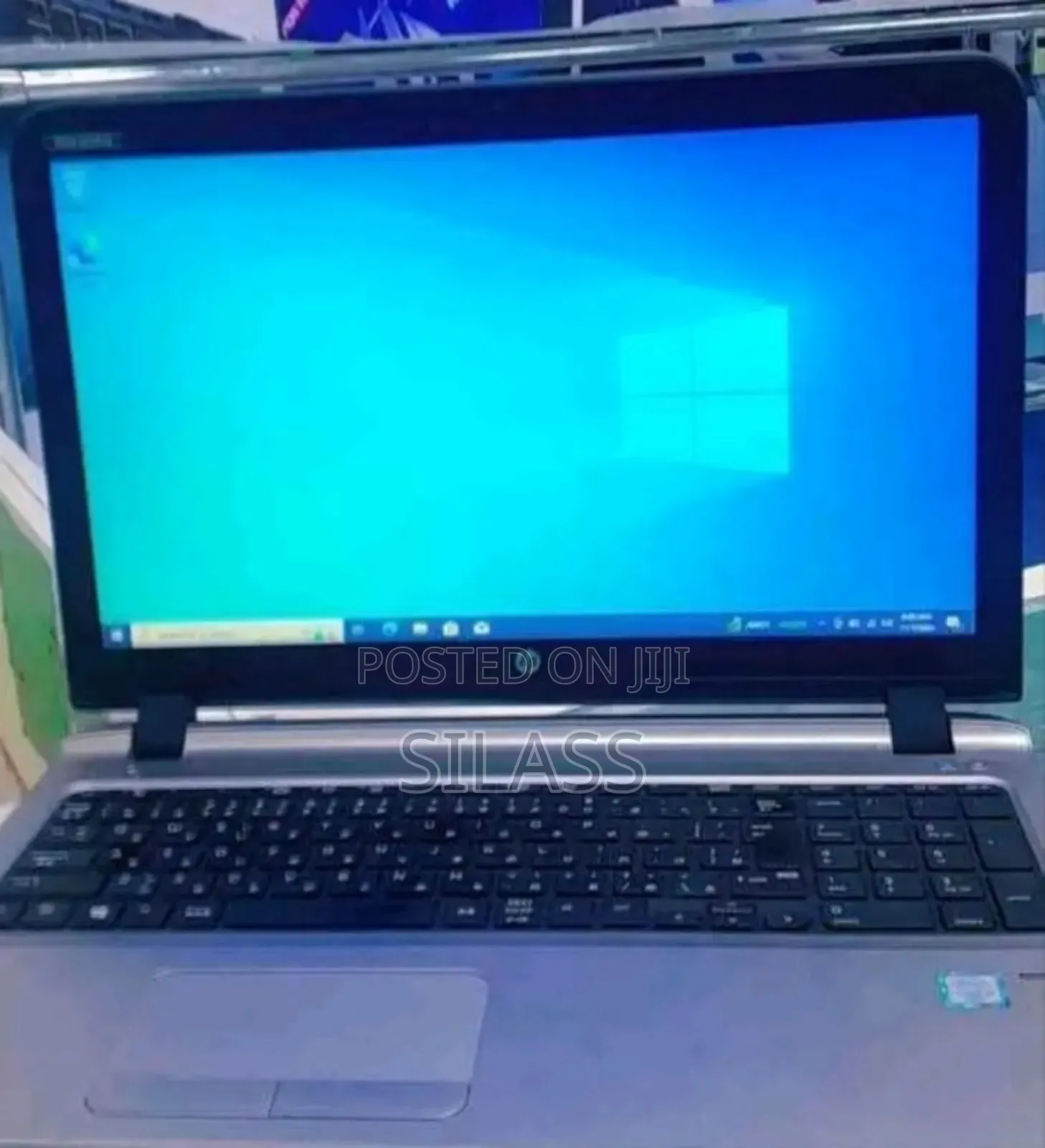 New Laptop HP Pavilion 15 6GB Intel Core I5 SSD 1T