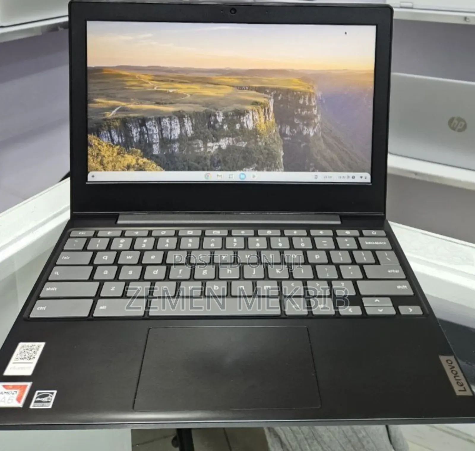 New Laptop Lenovo 4GB AMD A6 SSD 32GB