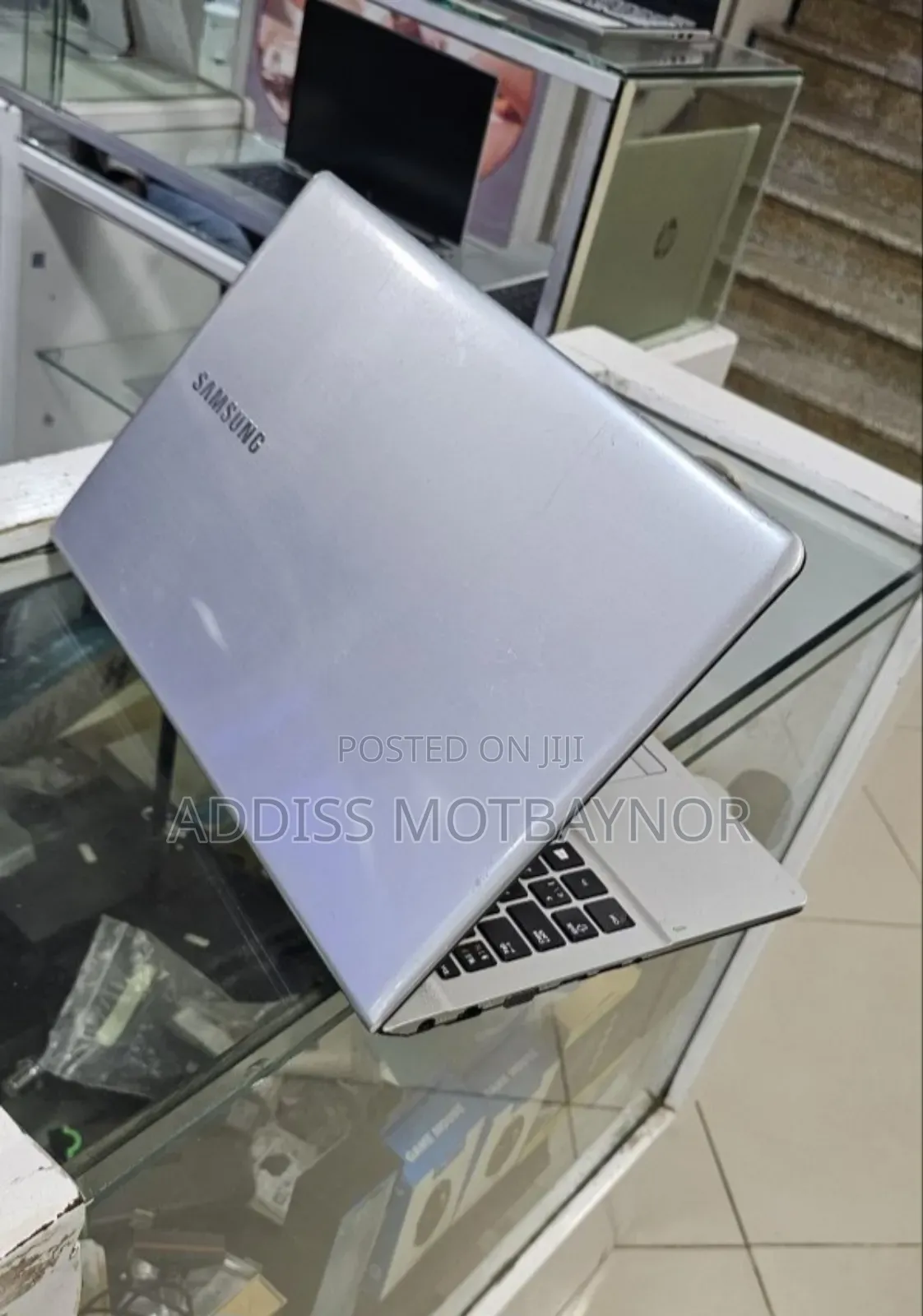 New Laptop Samsung Galaxy Book 2 8GB Intel Core I5 HDD 1T