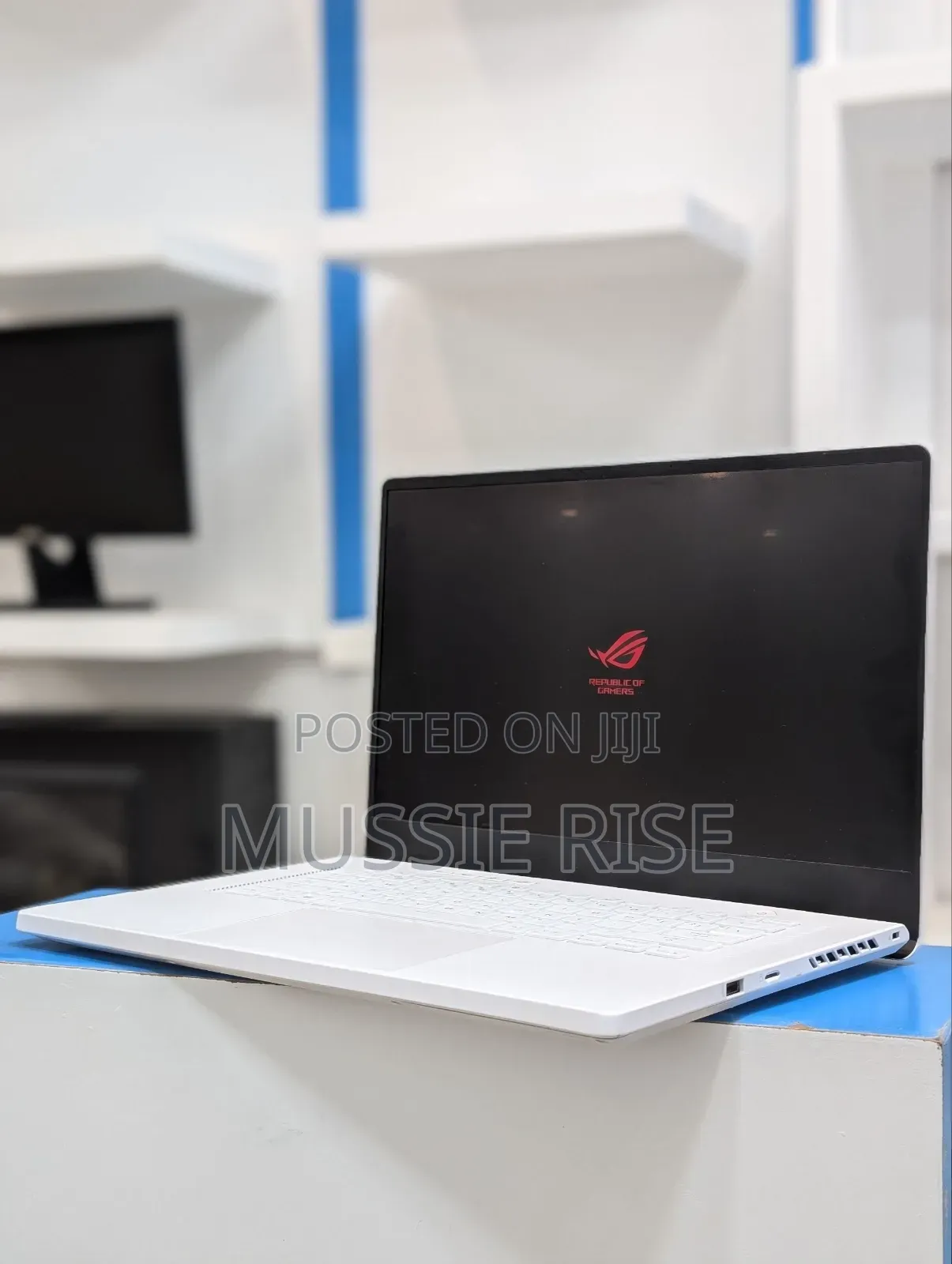 New Laptop Asus ROG Zephyrus G15 16GB AMD Ryzen 9 SSD 1T