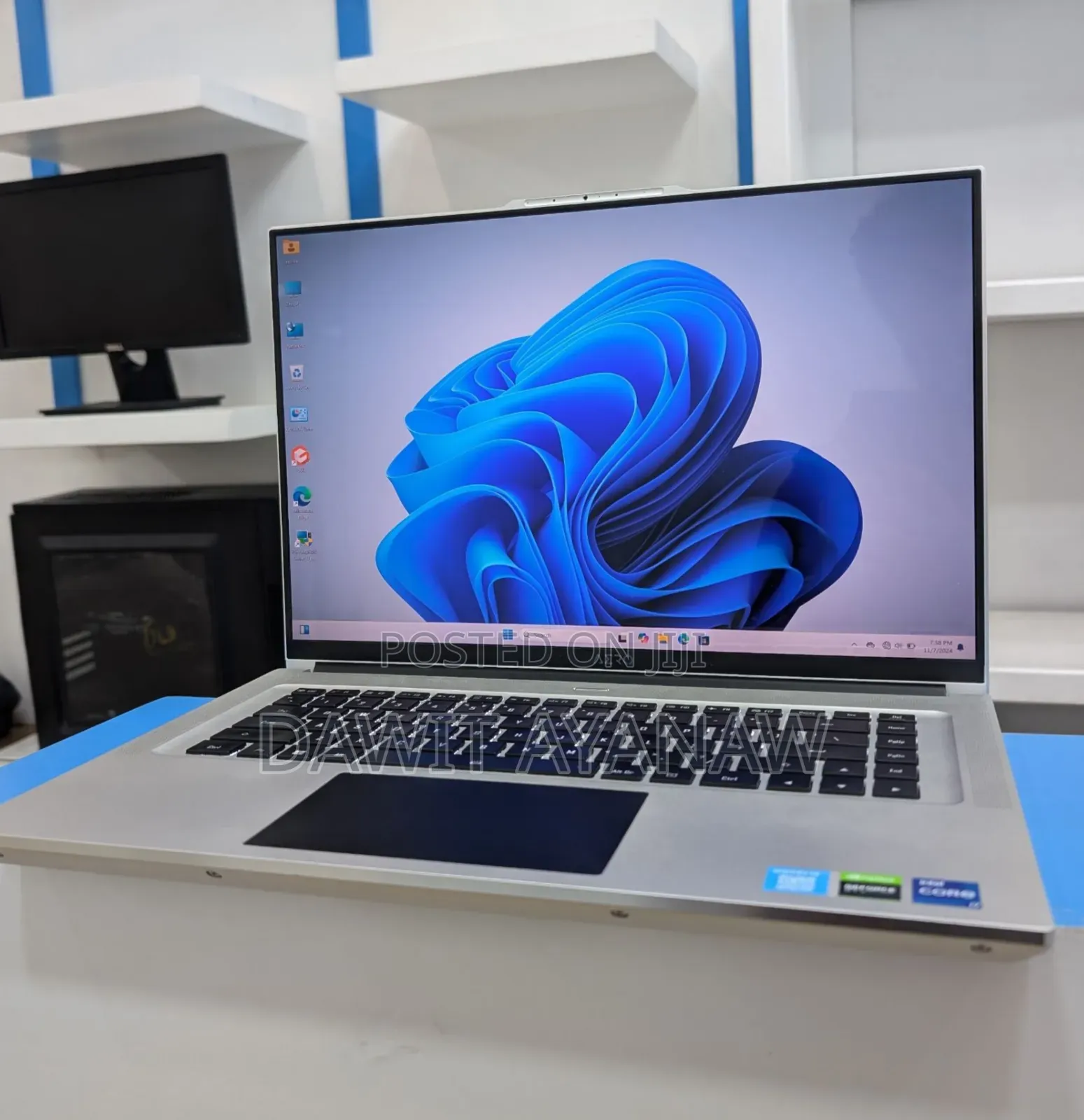 New Laptop Gigabyte AERO 15 16GB Intel Core I7 SSD 2T