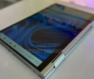 New Laptop HP Envy X360 8GB Intel Core I7 SSD 1T