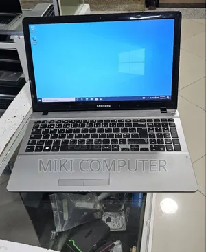 Photo - New Laptop Samsung RF711 8GB Intel Core I5 HDD 1T