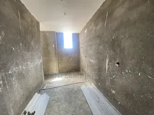 3bdrm Apartment in Yeka for sale