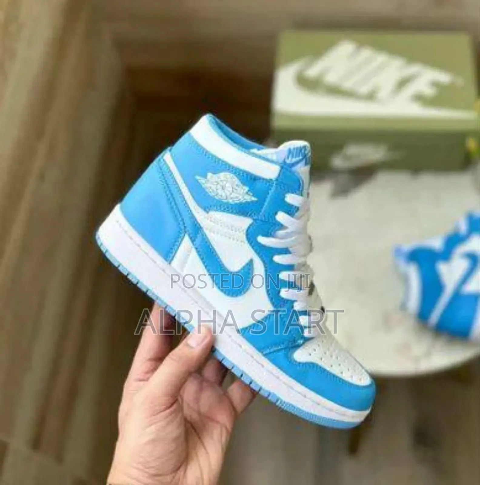 Air Jordan 1 Mid Se ‘ Gold Patent’ Shoes Made Im Vietnam