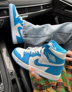 Photo - Air Jordan 1 Mid Se ‘ Gold Patent’ Shoes Made Im Vietnam