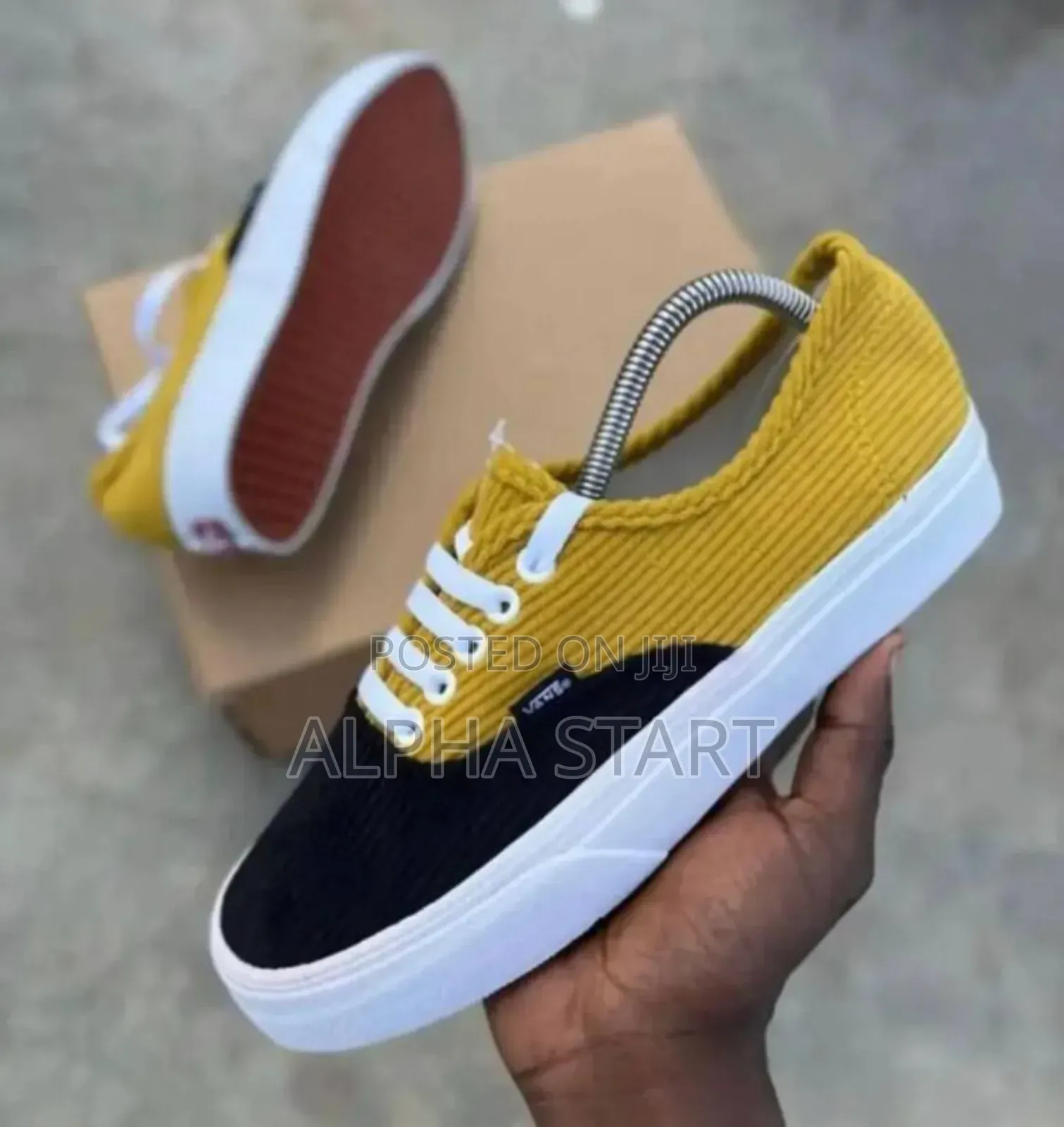  Vans Era Pro ‘Yellow Velvet’ Shoes
 Made in Vietnam