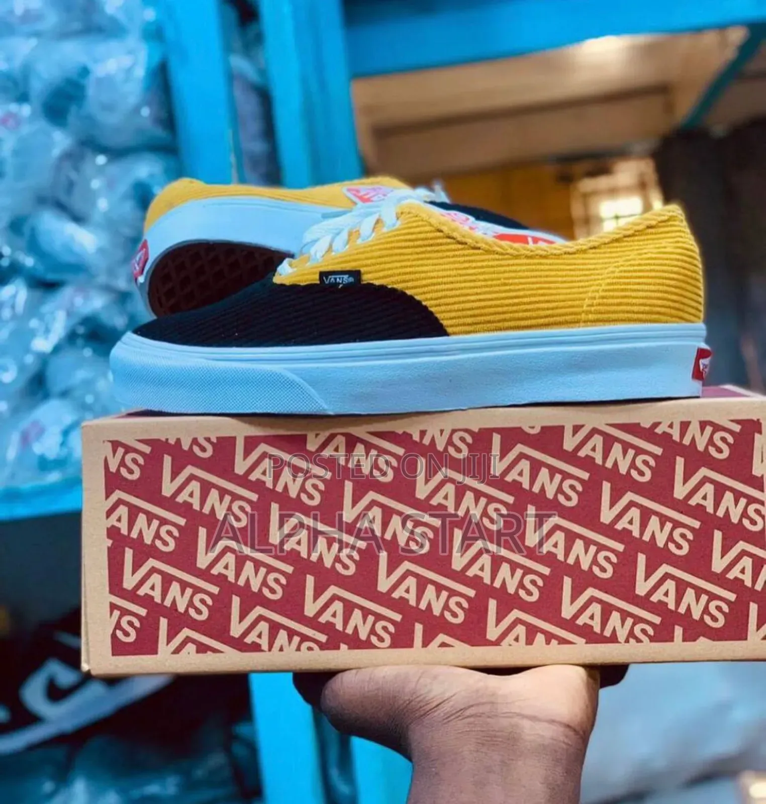  Vans Era Pro ‘Yellow Velvet’ Shoes
 Made in Vietnam