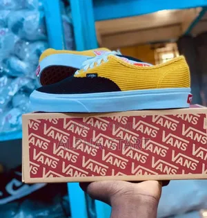  Vans Era Pro ‘Yellow Velvet’ Shoes
 Made in Vietnam