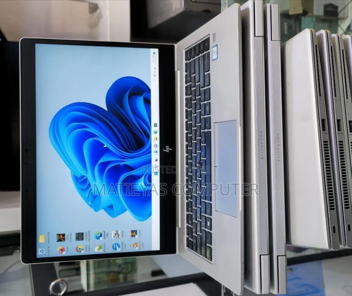 New Laptop Apple MacBook Pro M1 16GB Intel Core I7 SSD 512GB