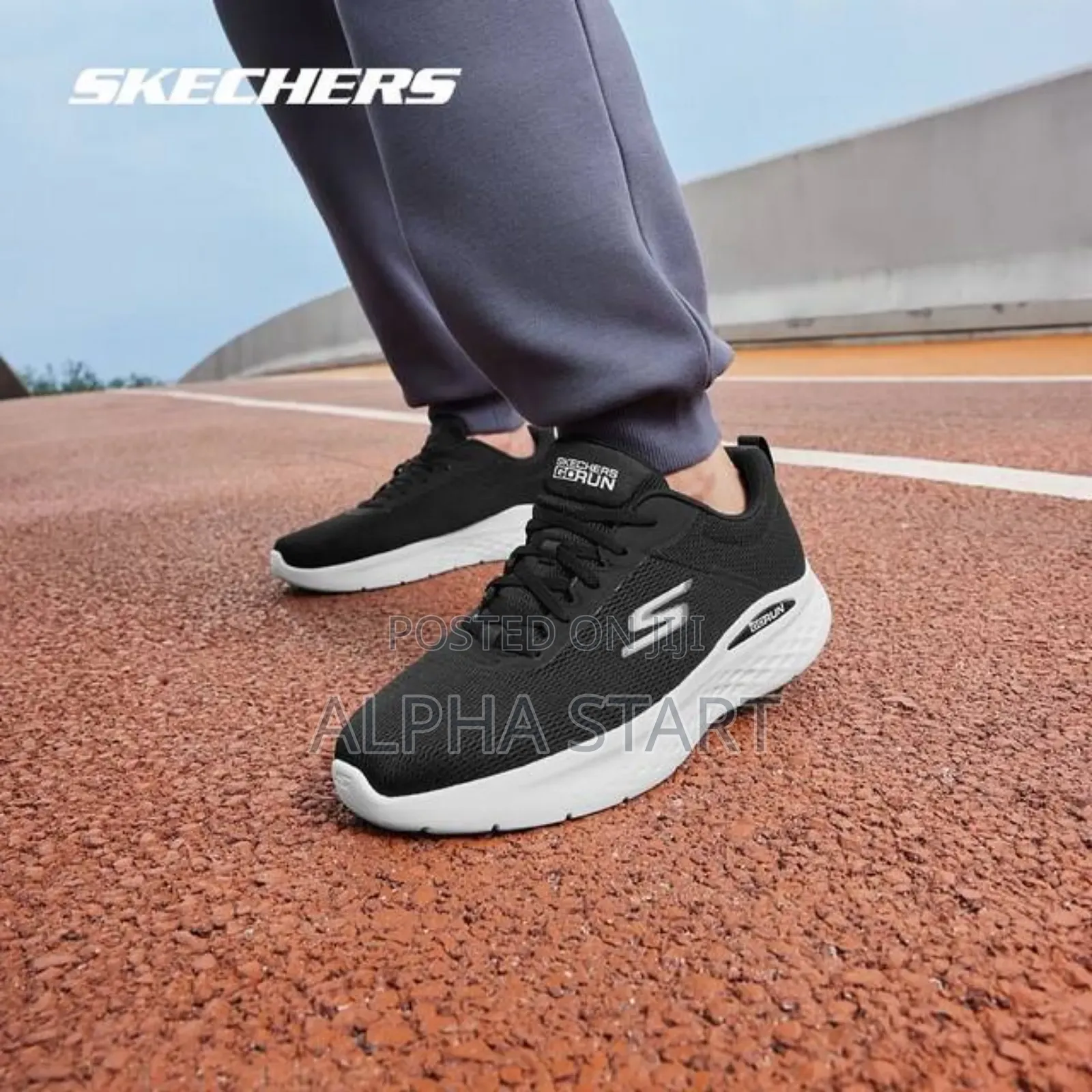  Skechers Go-Run Lite Comforter Shoes