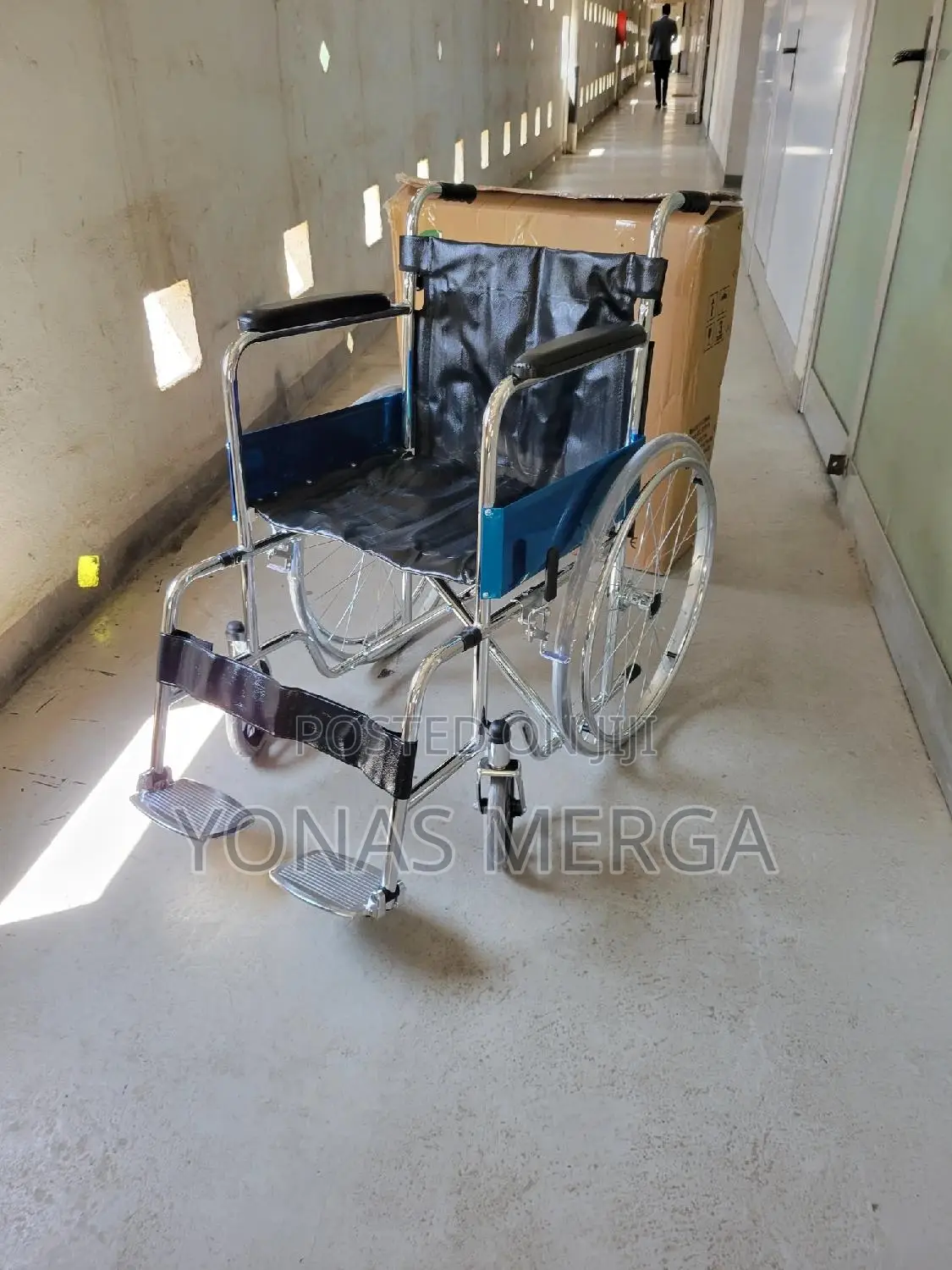 Wheelchair €ዊልቼርcastor Wheels
24′′ Solid Spoke Rear Wheels