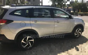 Toyota Rush 2023 Silver