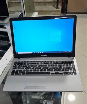 New Laptop Samsung 8GB Intel Core I5 HDD 1T