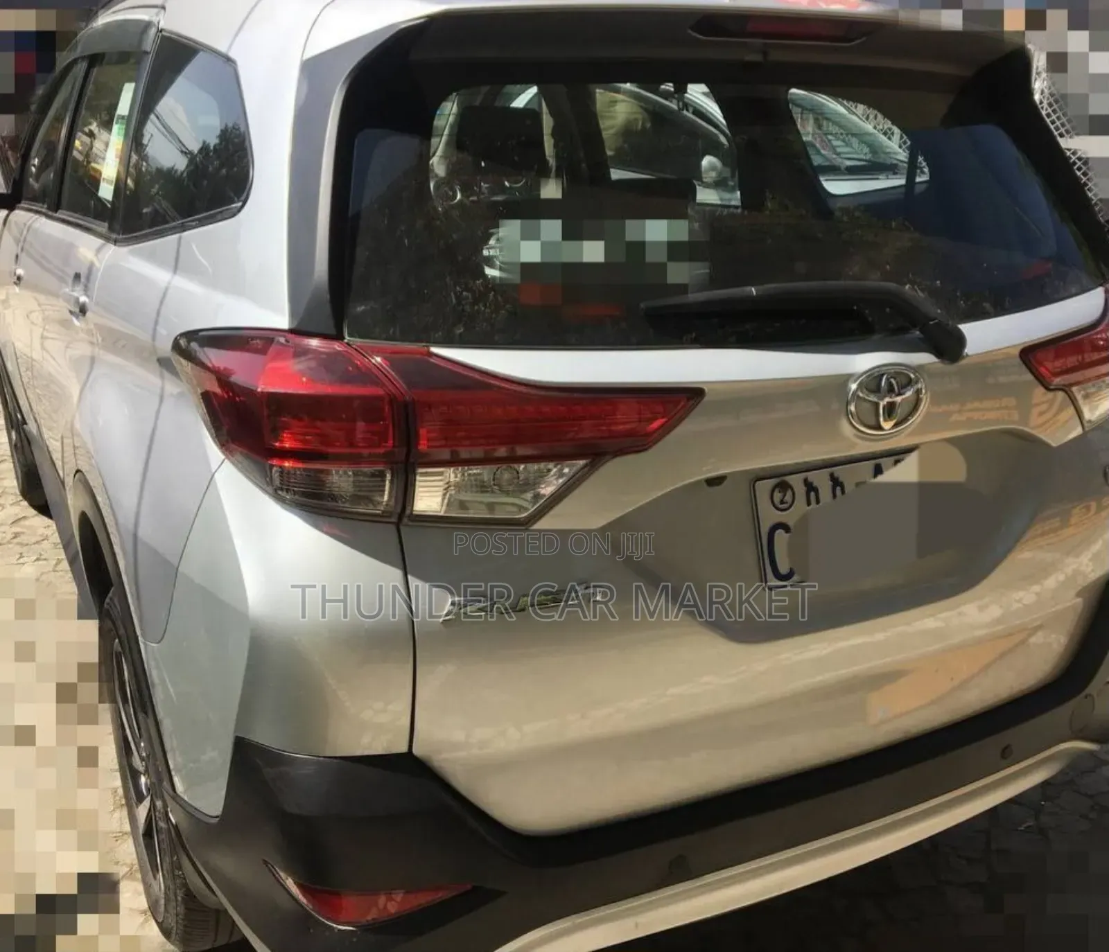 Toyota Rush 2023 Silver